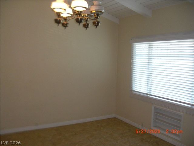 1112 Tam O Shanter, Las Vegas, NV 89109