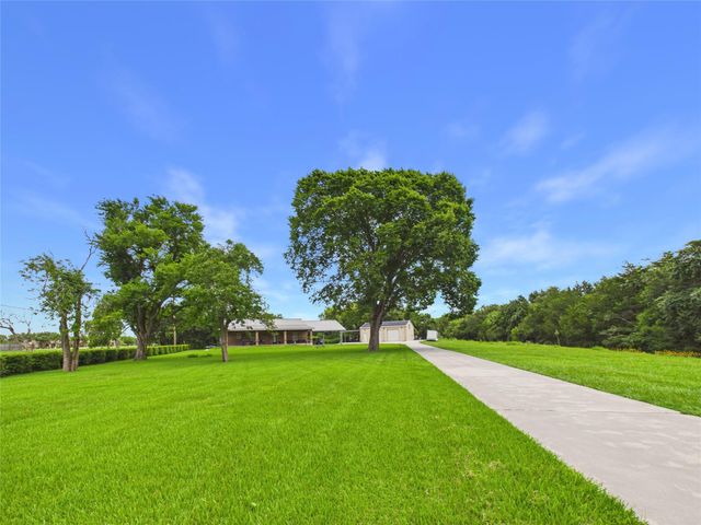 13400 Mount Vernon Street, Santa Fe, TX 77510