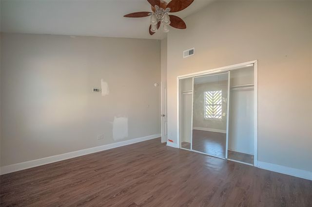 6363 Ivyknoll Drive Drive, Houston, TX 77035