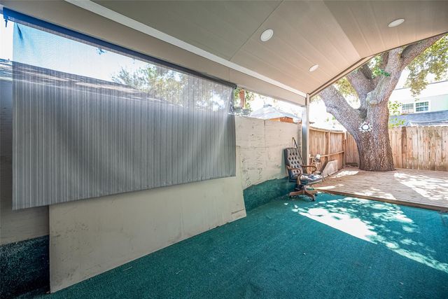 6363 Ivyknoll Drive Drive, Houston, TX 77035