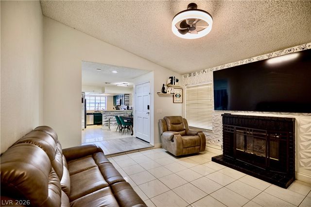 6669 Pleasant Plains Way, Las Vegas, NV 89108