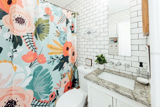 4613 S MACDILL AVENUE, Tampa, FL 33611