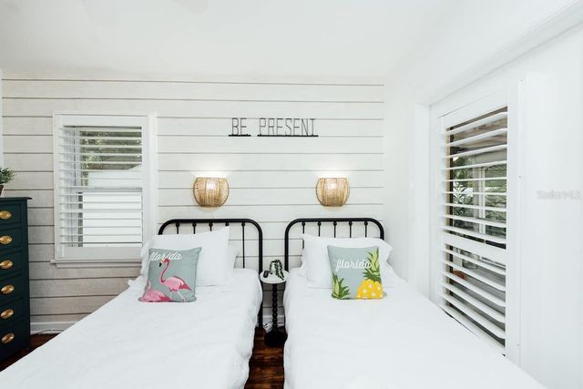 4613 S MACDILL AVENUE, Tampa, FL 33611