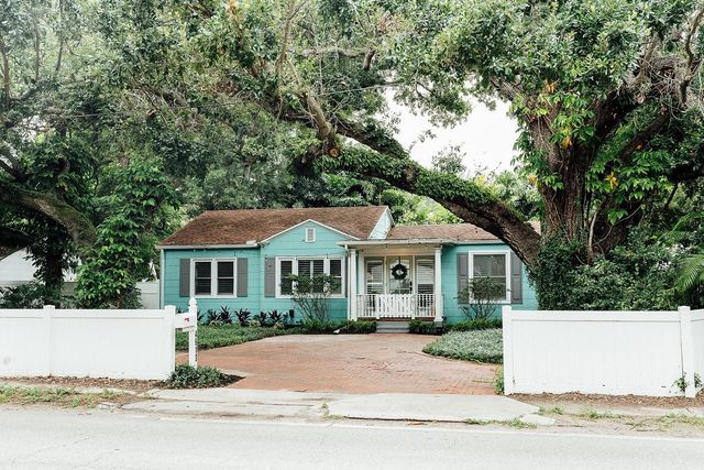 4613 S MACDILL AVENUE, Tampa, FL 33611