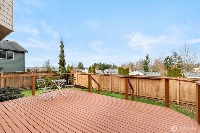 5907 77th Drive NE, Marysville, WA 98270