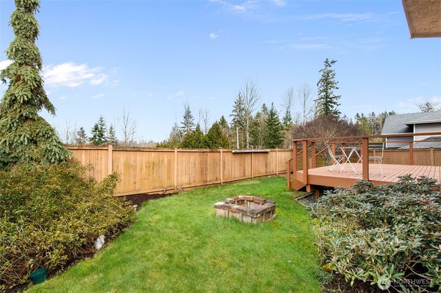 5907 77th Drive NE, Marysville, WA 98270