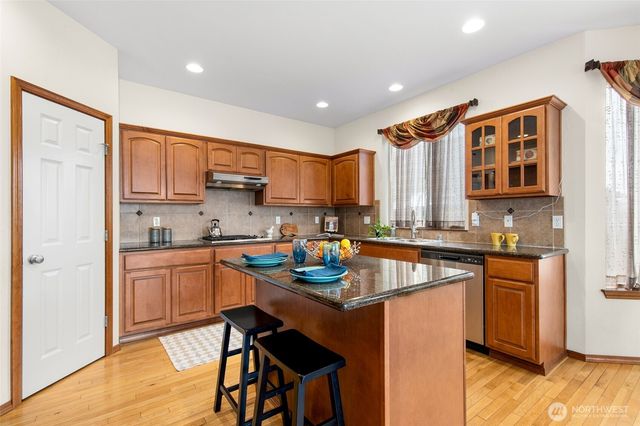 5907 77th Drive NE, Marysville, WA 98270