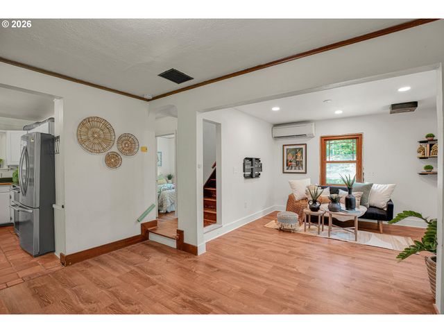 15114 Nw CORNELIUS PASS Rd, Portland, OR 97231