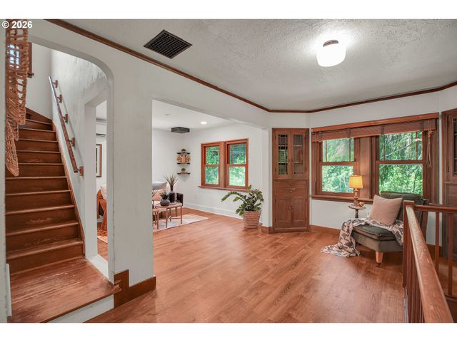 15114 Nw CORNELIUS PASS Rd, Portland, OR 97231