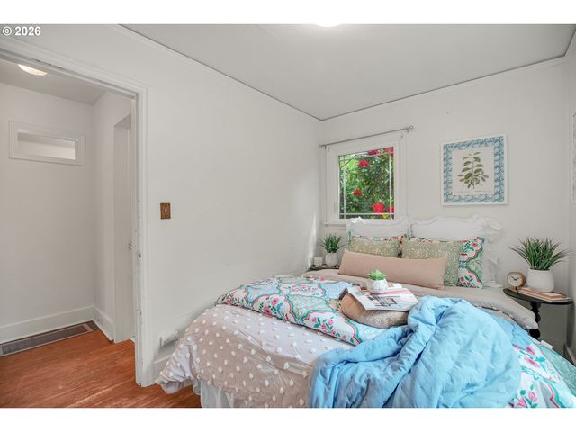 15114 Nw CORNELIUS PASS Rd, Portland, OR 97231