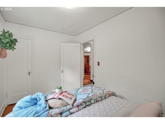 15114 Nw CORNELIUS PASS Rd, Portland, OR 97231