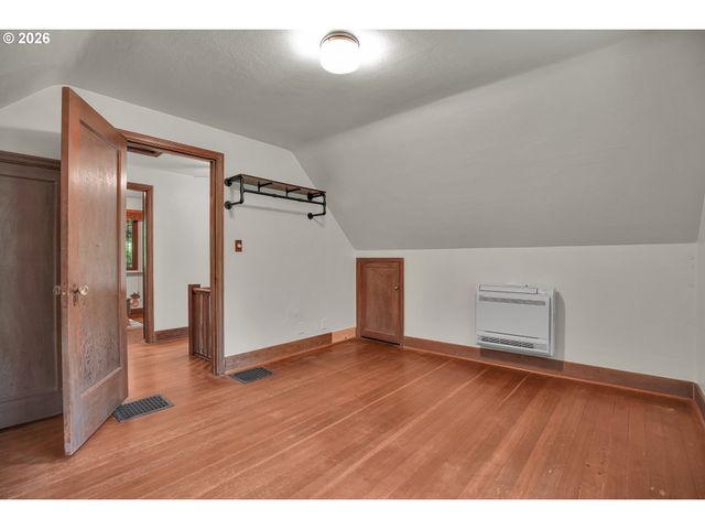 15114 Nw CORNELIUS PASS Rd, Portland, OR 97231