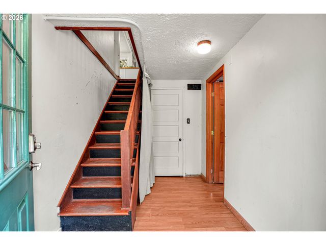 15114 Nw CORNELIUS PASS Rd, Portland, OR 97231