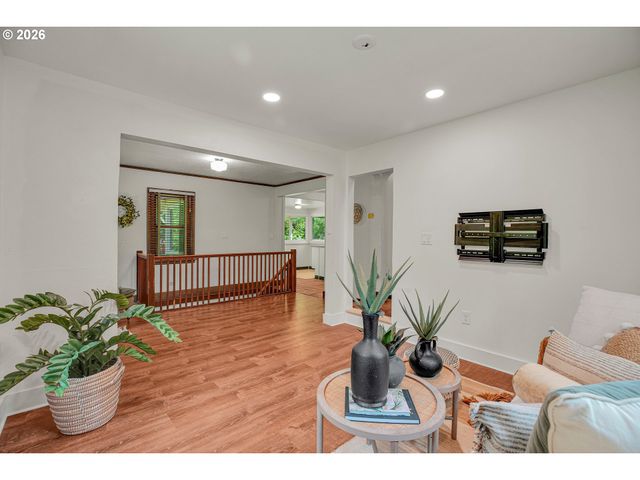 15114 Nw CORNELIUS PASS Rd, Portland, OR 97231