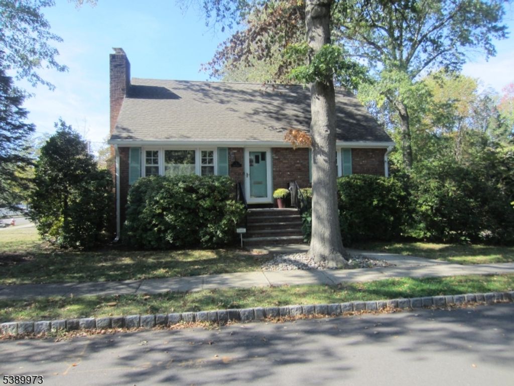 1 John St, Chatham Boro, NJ 07928