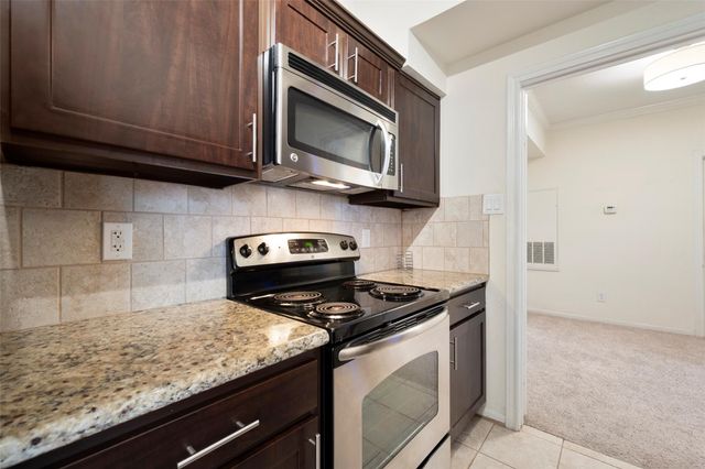 2255 Braeswood Park Drive 184, Houston, TX 77030