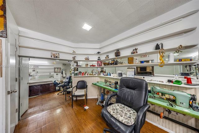 5401 Collins Ave CU-9, Miami Beach, FL 33140