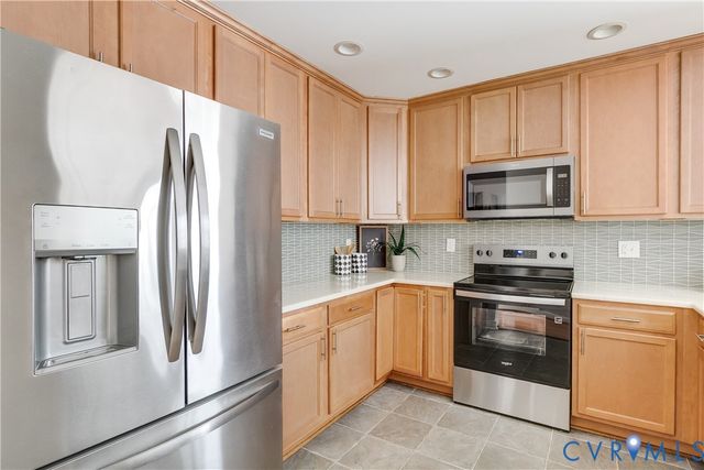 900 N 26th St, Richmond, VA 23223