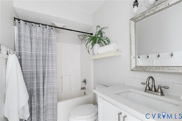 900 N 26th St, Richmond, VA 23223