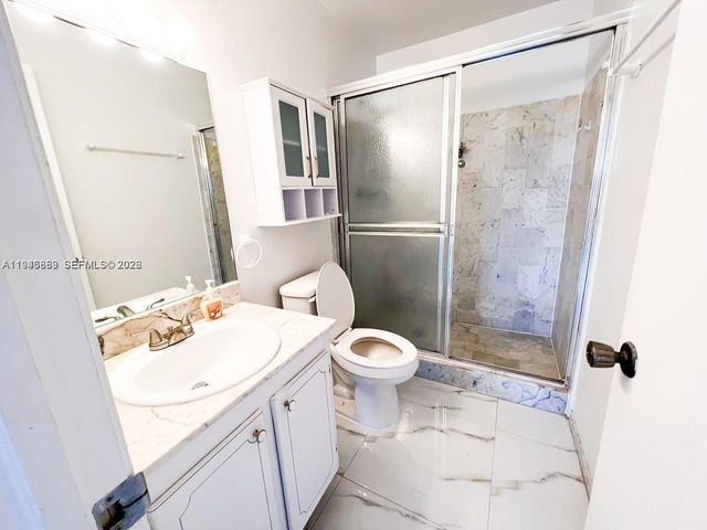 6395 Bay Club Dr 4, Fort Lauderdale, FL 33308