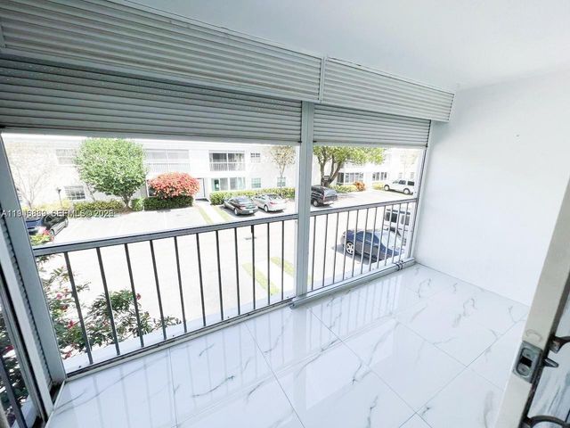 6395 Bay Club Dr 4, Fort Lauderdale, FL 33308