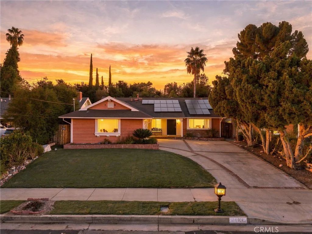 24107 Highlander, West Hills, CA 91307
