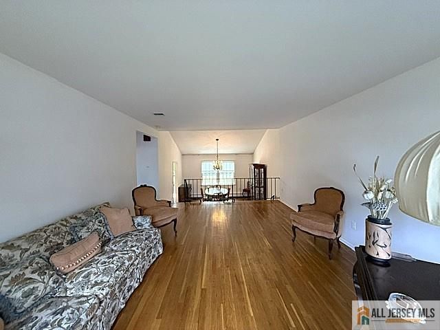 46 Lynnwood Road, Edison, NJ 08820