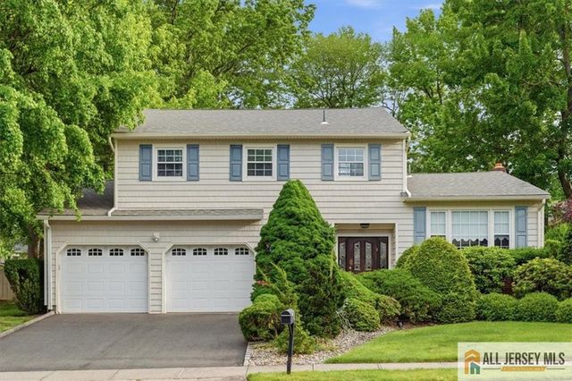 46 Lynnwood Road, Edison, NJ 08820
