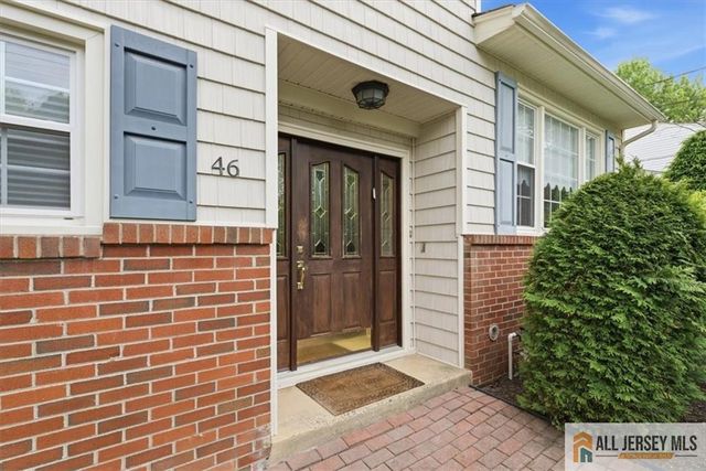 46 Lynnwood Road, Edison, NJ 08820