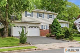 46 Lynnwood Road, Edison, NJ 08820