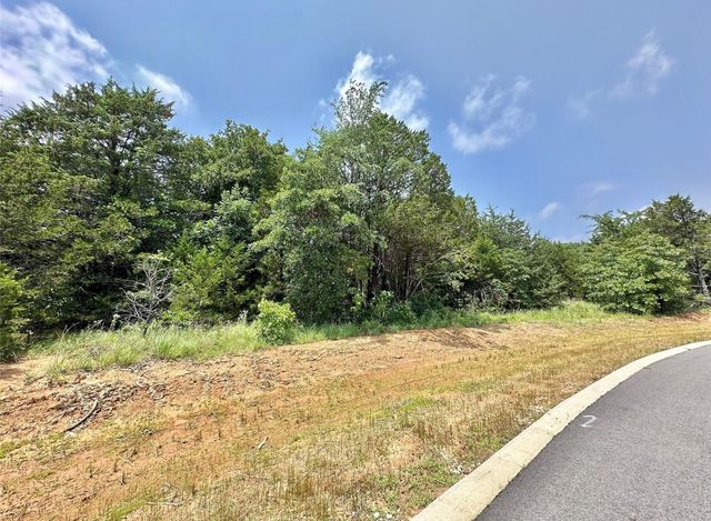 137 Whispering Pine Drive, Gordonville, TX 76245