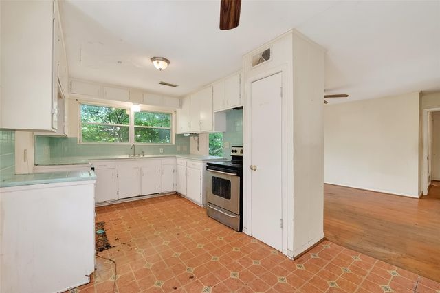 4510 Kinglet, Houston, TX 77035