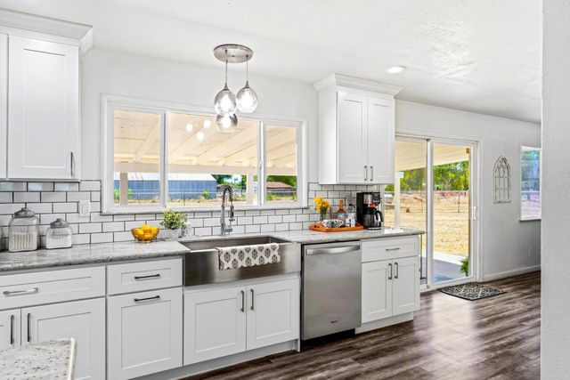 432 N Patrick Rd, Stockton, CA 95215