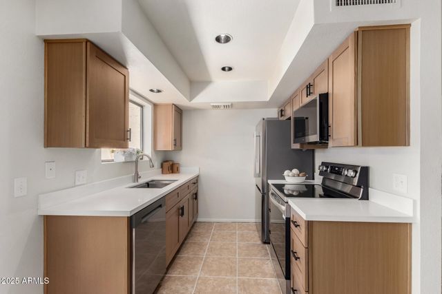 16336 E PALISADES Boulevard 4, Fountain Hills, AZ 85268