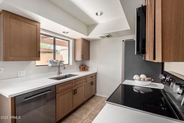 16336 E PALISADES Boulevard 4, Fountain Hills, AZ 85268