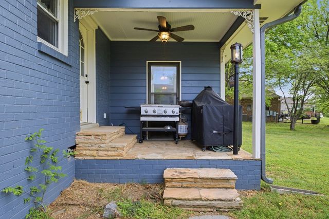 110 Walnut Drive, Hendersonville, TN 37075