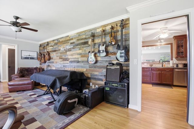 110 Walnut Drive, Hendersonville, TN 37075