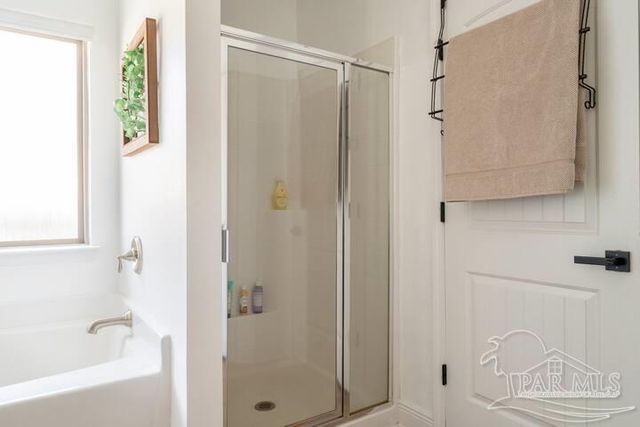 8734 Bradfield Dr, Pensacola, FL 32507