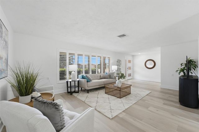 6414 2ND PALM POINT, St Pete Beach, FL 33706
