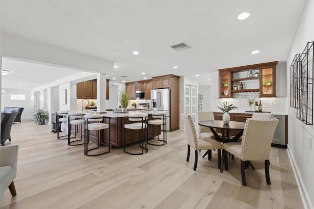 6414 2ND PALM POINT, St Pete Beach, FL 33706