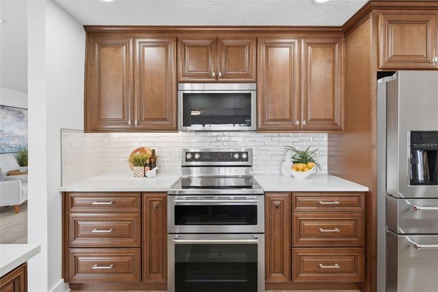 6414 2ND PALM POINT, St Pete Beach, FL 33706