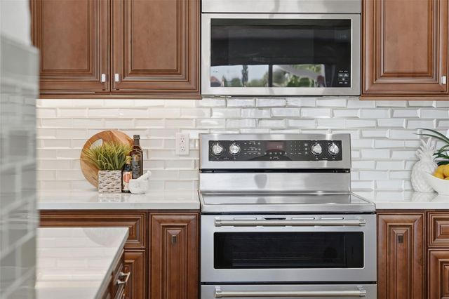 6414 2ND PALM POINT, St Pete Beach, FL 33706
