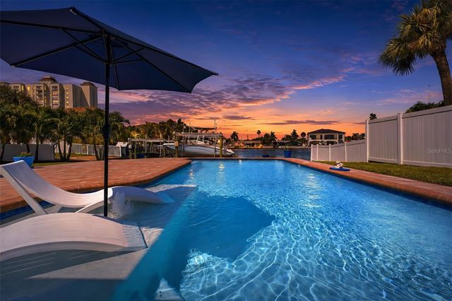 6414 2ND PALM POINT, St Pete Beach, FL 33706