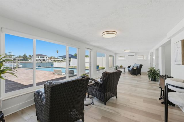 6414 2ND PALM POINT, St Pete Beach, FL 33706