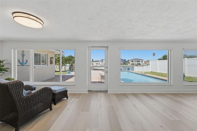 6414 2ND PALM POINT, St Pete Beach, FL 33706