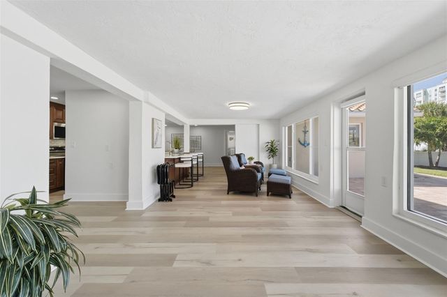 6414 2ND PALM POINT, St Pete Beach, FL 33706