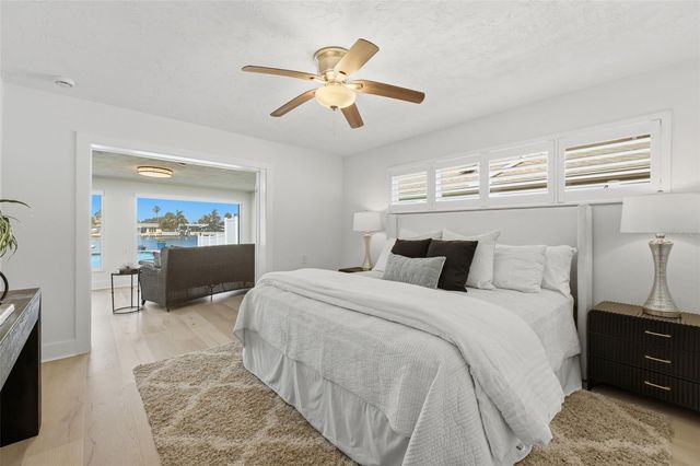 6414 2ND PALM POINT, St Pete Beach, FL 33706