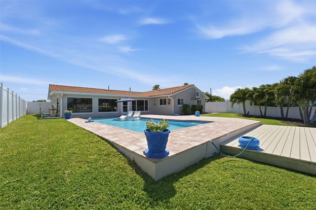 6414 2ND PALM POINT, St Pete Beach, FL 33706