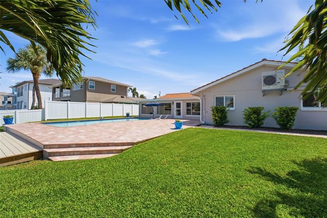 6414 2ND PALM POINT, St Pete Beach, FL 33706