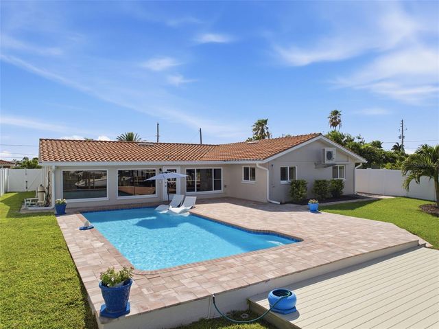 6414 2ND PALM POINT, St Pete Beach, FL 33706